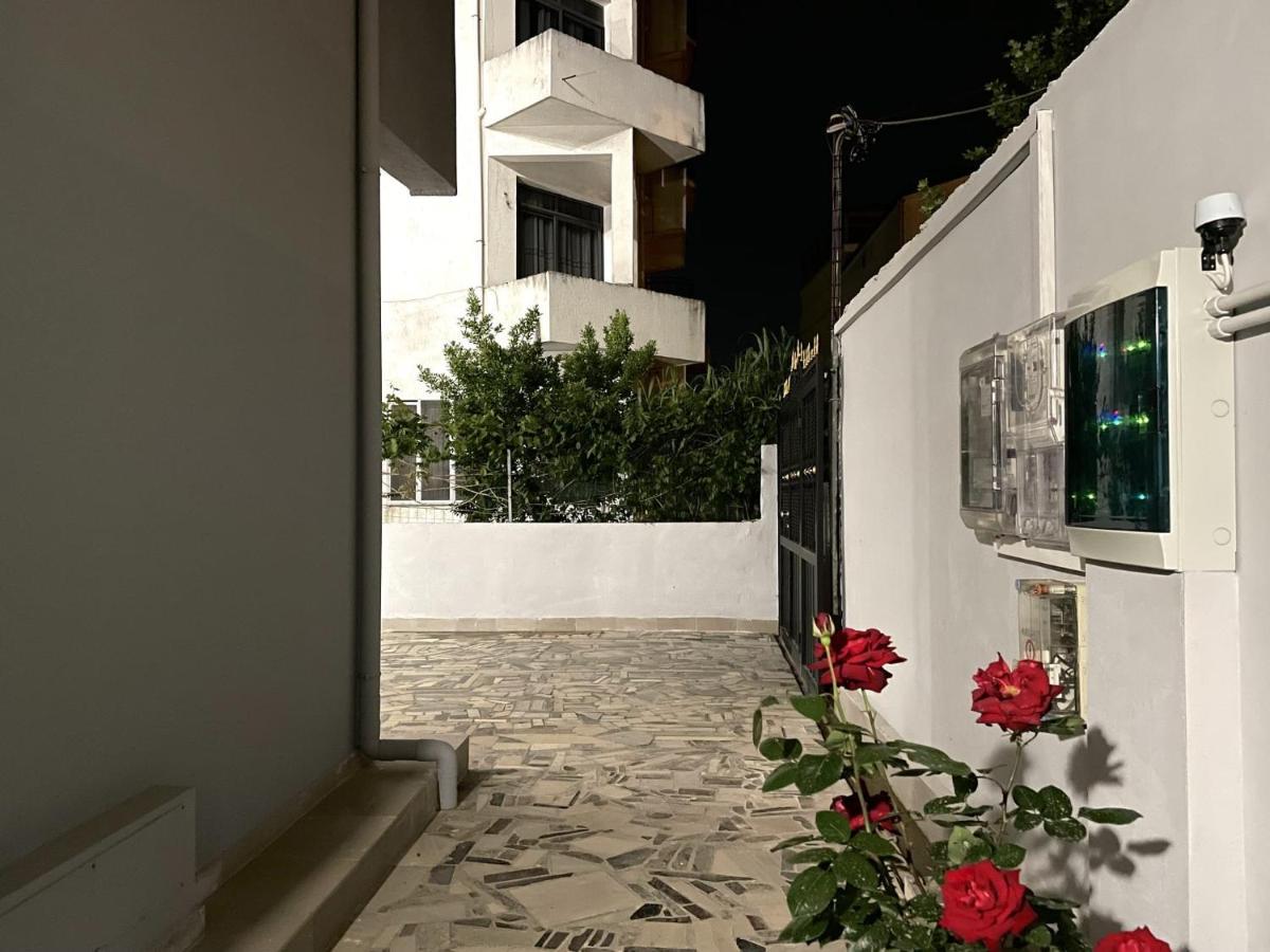 Edlira Apartments Durrës Exteriör bild